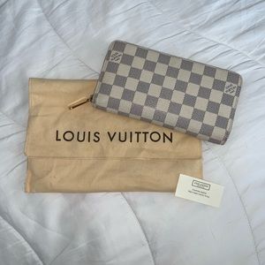 LV white leather checkered wallet